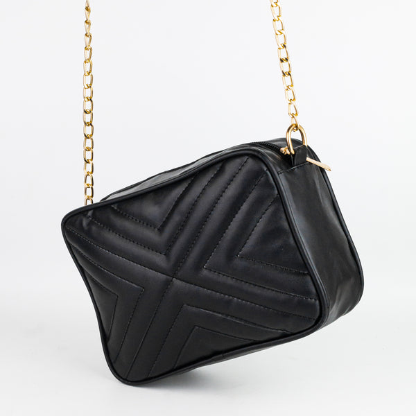 rough style bag／キルティングblack Black Vegan Shoulder Bag with Studded Cross, Spiked Chains