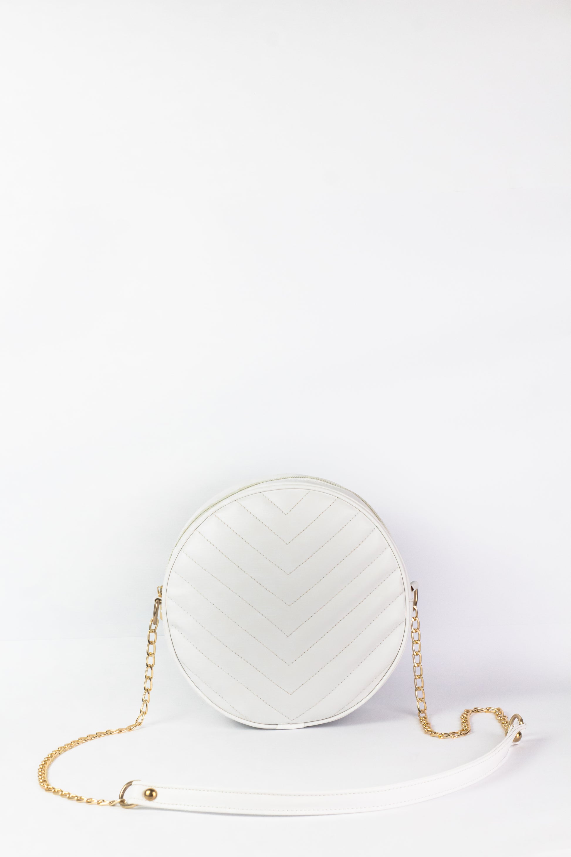 Cross Body Round V - White - Dotfits